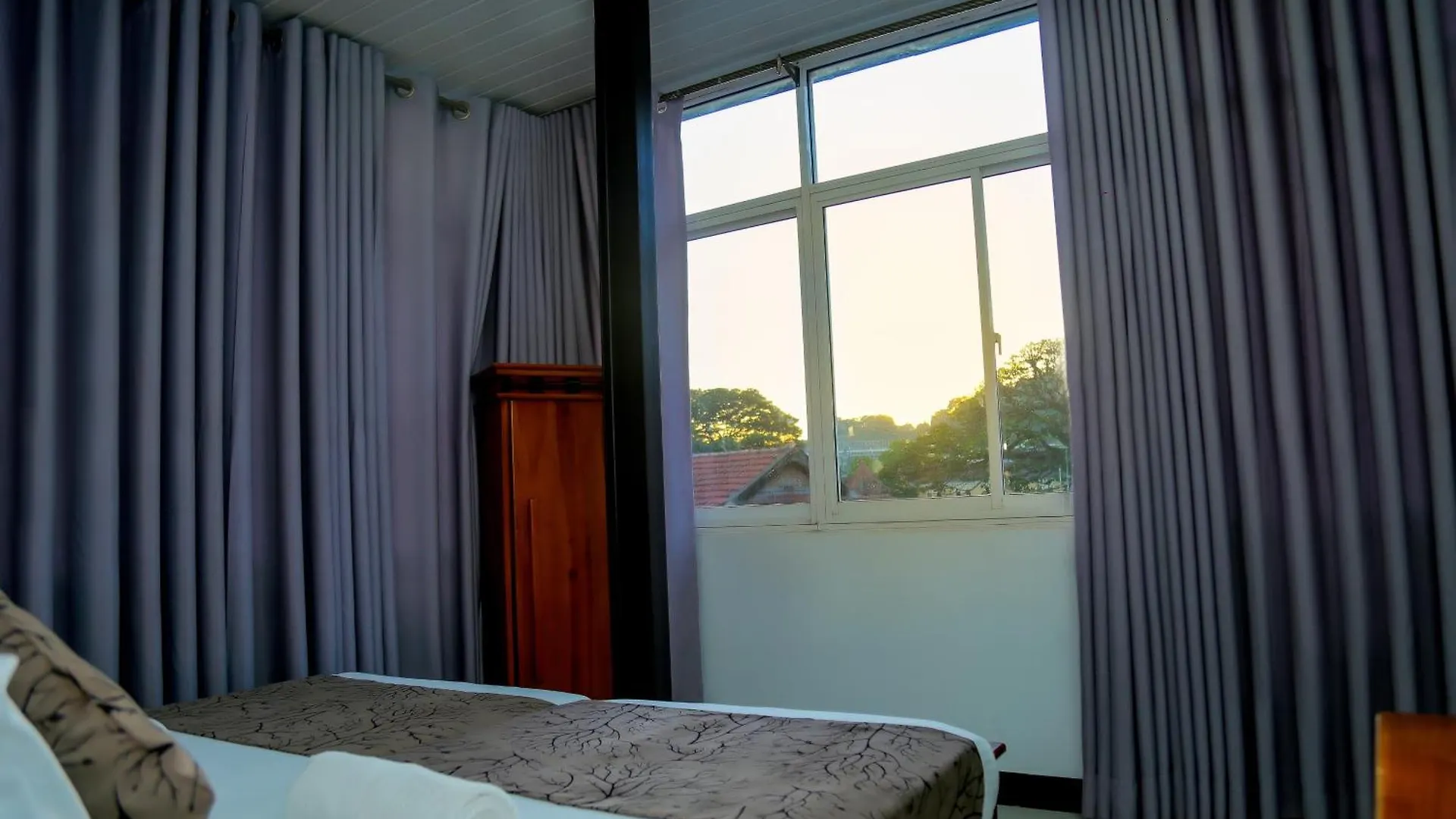 Kandy Tower Inn 0*,